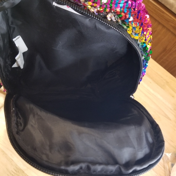 Justice backpack and keychain - Picture 6 of 8